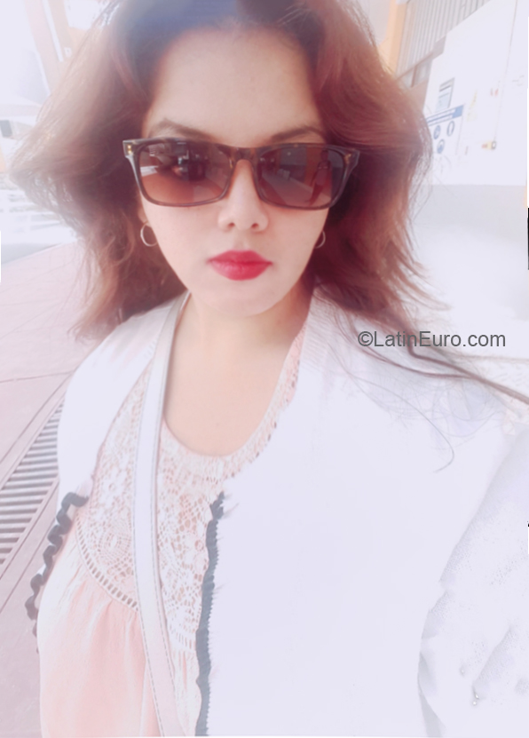 Date this foxy Peru girl Josephina from Moquegua PE1480