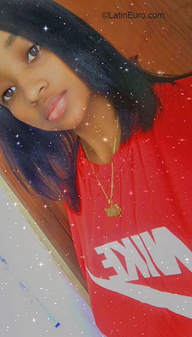 Date this hot Dominican Republic girl Ada from San pedro de macoris DO37258
