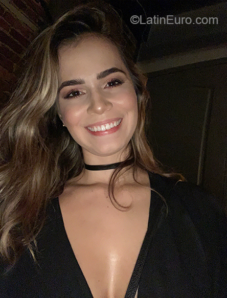 Date this passionate United States girl Caterina from Deltona US20622