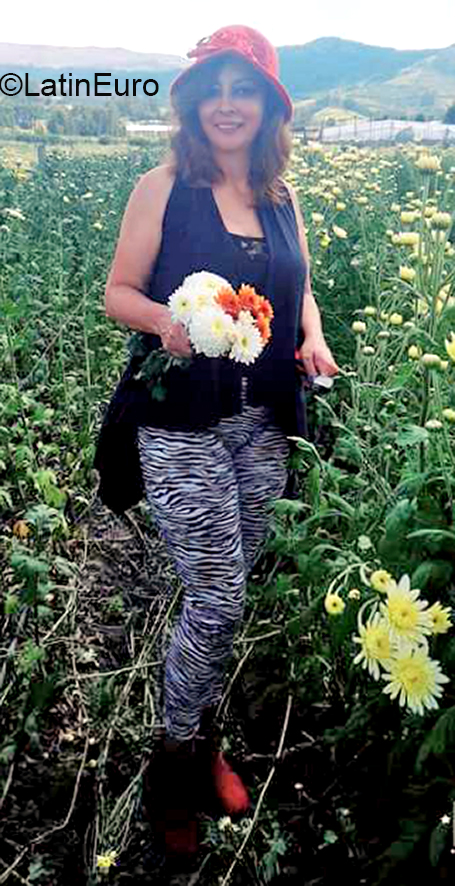 Date this stunning Ecuador girl Miriam from Quito EC432