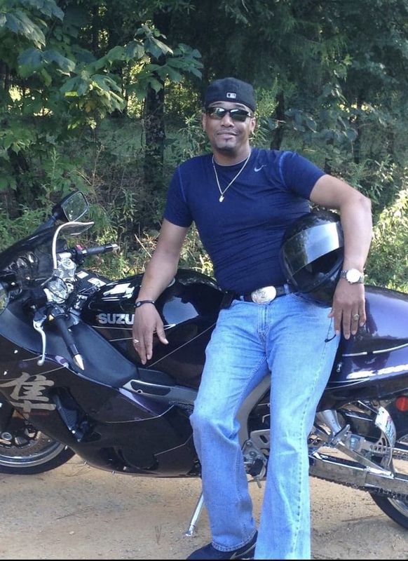 Date this hard body United States man Ram from Houston US20635