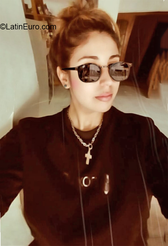 Date this young Argentina girl Nati from Entre Rios AR339