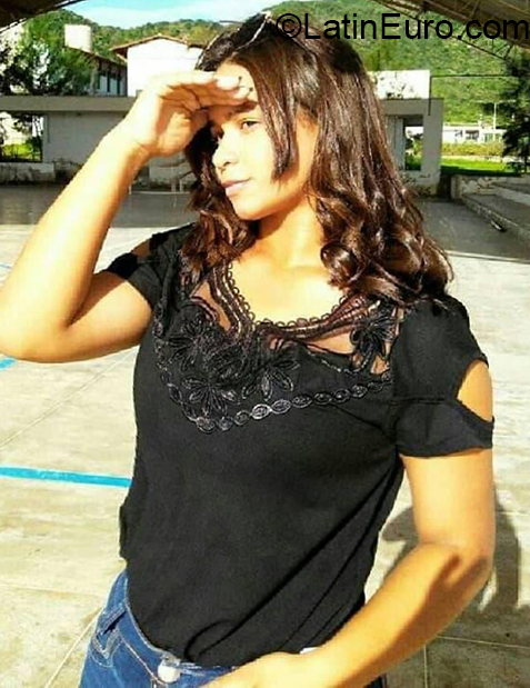 Date this lovely Brazil girl Gabriela from Itapipoca BR11055