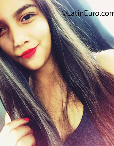 Date this tall Mexico girl Alejandra from Oaxaca MX1787