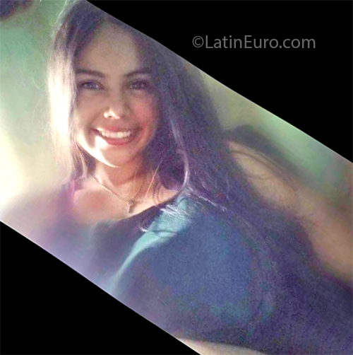 Date this pretty Argentina girl Maddy from Buenos Aires AR346