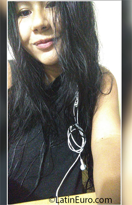 Date this foxy Peru girl Hayana from Lima PE1524
