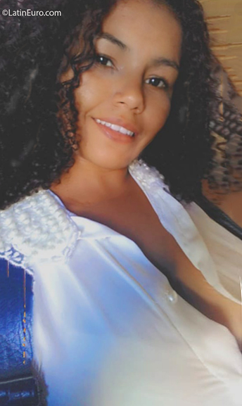 Date this stunning Venezuela girl Maria from Cumana VE3078