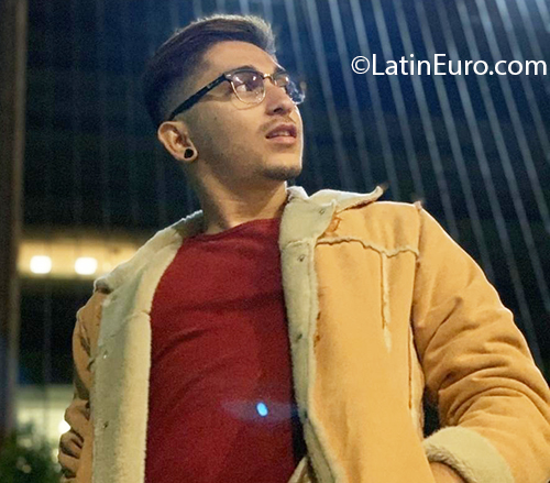 Date this charming Colombia man David from Bogota CO27058