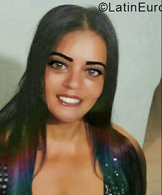 Date this georgeous Venezuela girl Aztilay from Guaicaipuro VE3181