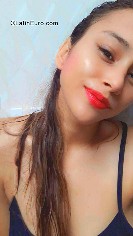 Date this young Venezuela girl Dayana from Magangue VE3120