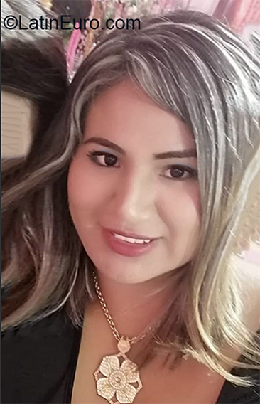 Date this georgeous Peru girl Milagros from Lima PE1548