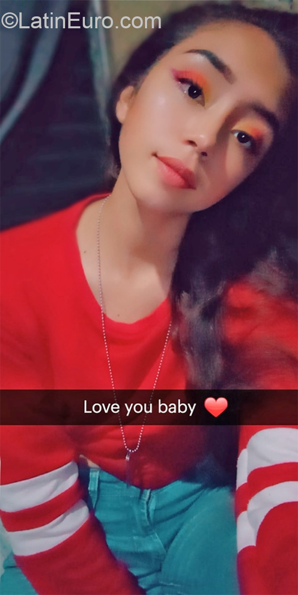 Date this stunning Nicaragua girl Mariana from Managua NI239