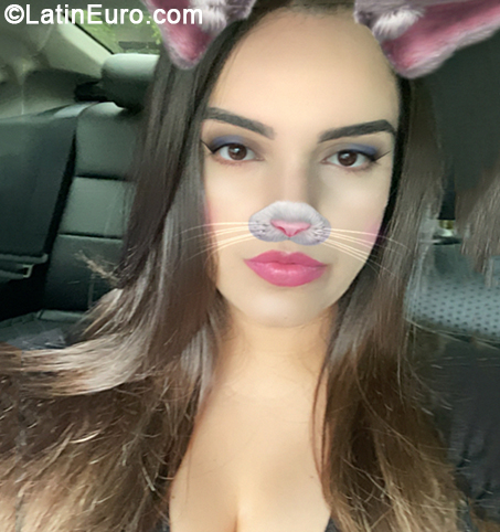 Date this funny Brazil girl Fabbyane from Sao Paulo BR11126