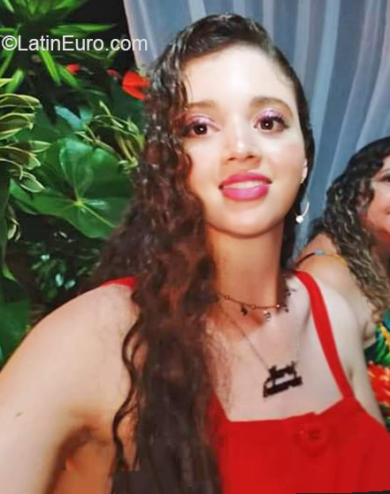 Date this pretty Brazil girl Maria from Teofilo-Otoni BR11135