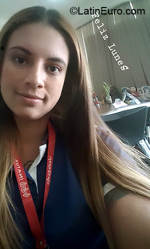 Date this delightful Venezuela girl Karime from Valencia VE3218