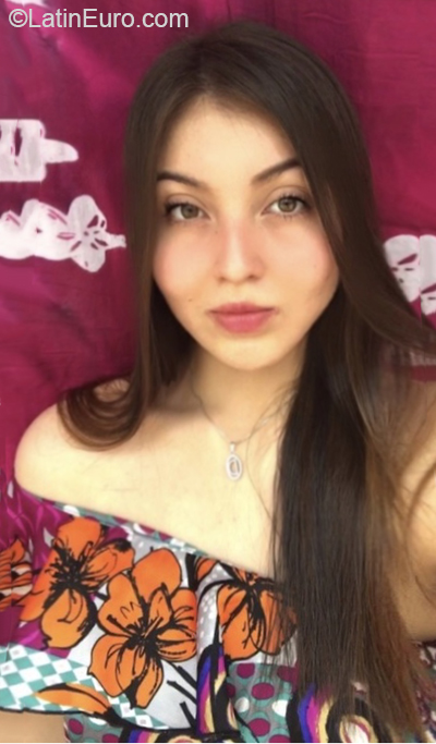 Date this georgeous Ecuador girl Dani from Machala EC506