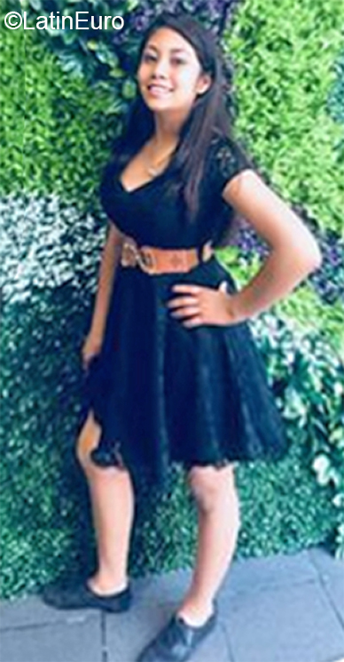 Date this georgeous Mexico girl Wendi from Ciudad Juarez MX1854