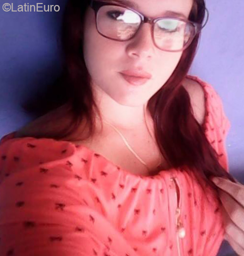 Date this voluptuous Cuba girl Giselys from Matanzas CU688