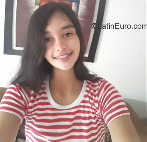 Date this tall Venezuela girl Mariangel from Caracas VE3245