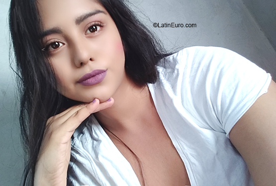Date this cute Mexico girl Fernanda from Tuxtla Gutierrez MX1868