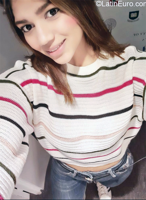 Date this young Peru girl Monica from Lima PE1571