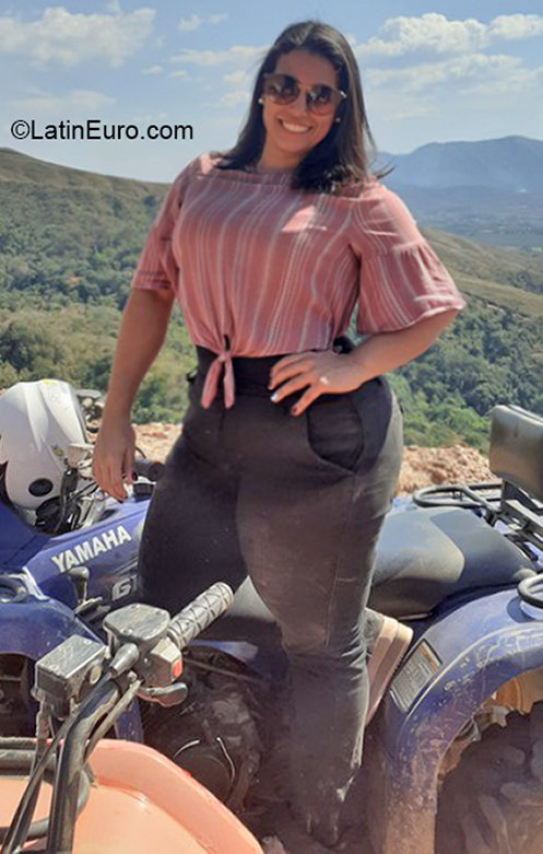 Date this cute Venezuela girl Sofi from Valencia VE3344