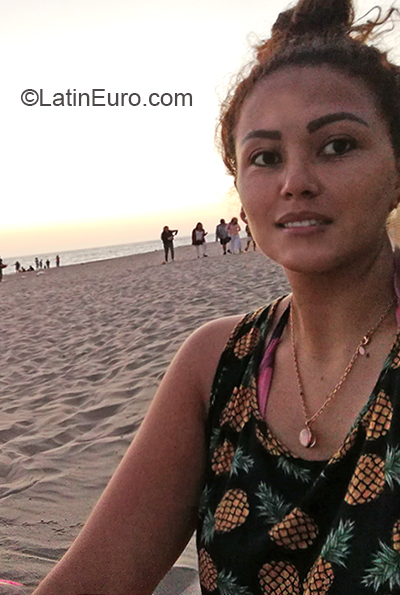 Date this sensual Peru girl Leydi from Lima PE1589