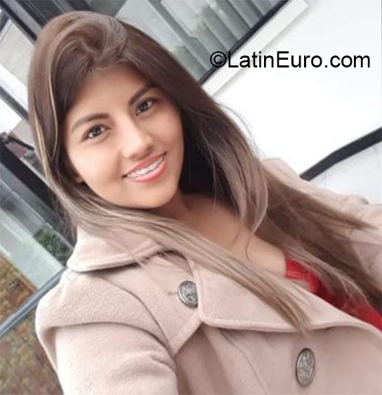 Date this athletic Colombia girl Leidy from Bucaramanga CO27878