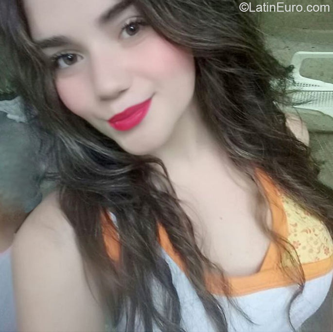 Date this beautiful Venezuela girl Yasmin from Trujillo VE3313