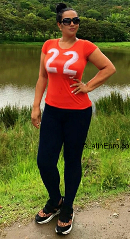 Date this beautiful Brazil girl Miriam from Sao Paulo BR11195
