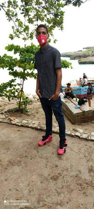 Date this tall Dominican Republic man Daniel delgado from Constanza DO38450