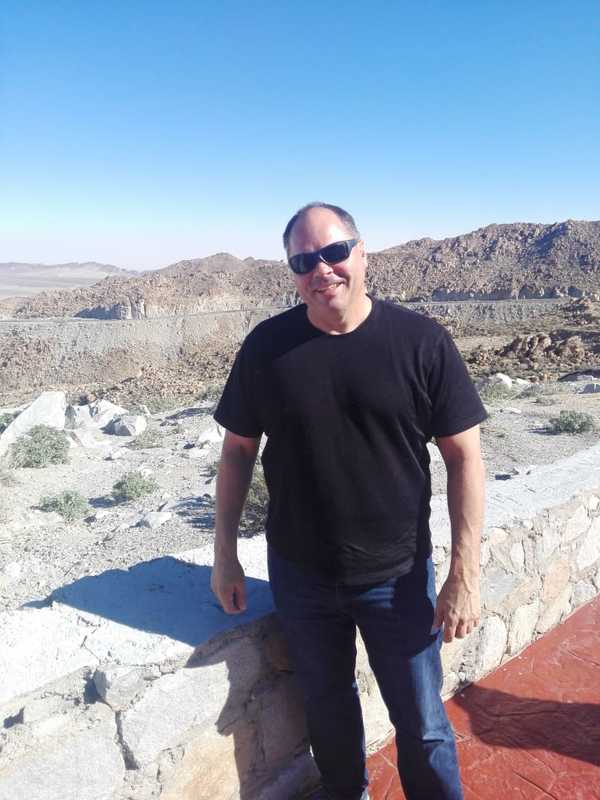 Date this fun United States man Rikski from Oceanside US20869