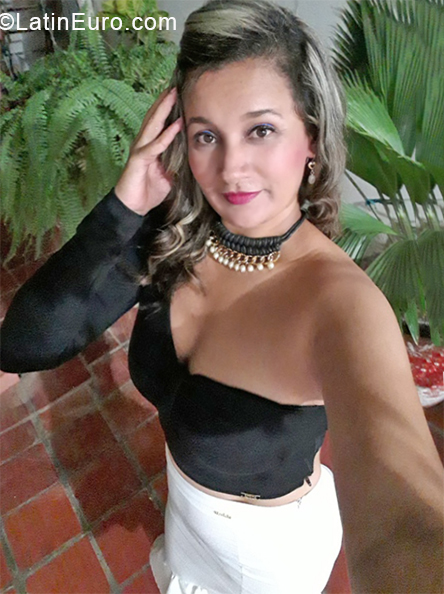 Date this sensual Colombia girl Yuli from Cucuta CO28075