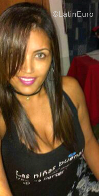Date this charming Venezuela girl Liliana from Valencia VE3373