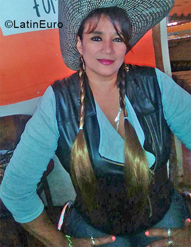 Date this sensual Colombia girl Gloria from Manizales CO28357