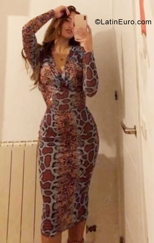 Date this funny Spain girl Nora from Madrid ES534