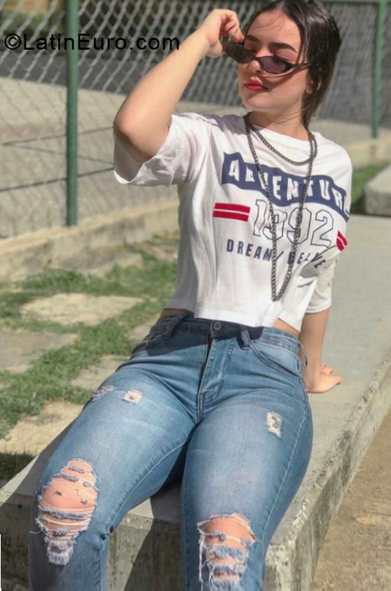 Date this lovely Venezuela girl Milena from Barquisimeto VE3463