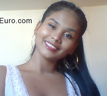 Date this sultry Colombia girl Luisa from Pereira CO28554