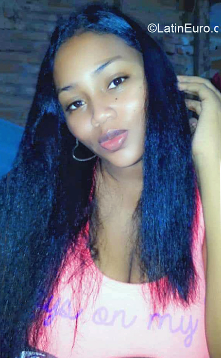 Date this exotic Colombia girl Kimverlin from Buenaventura CO30463
