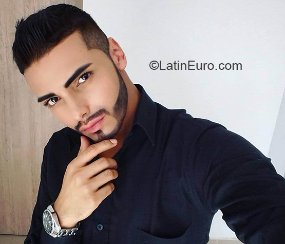 Date this fun Colombia man Julian from Pereira CO28605