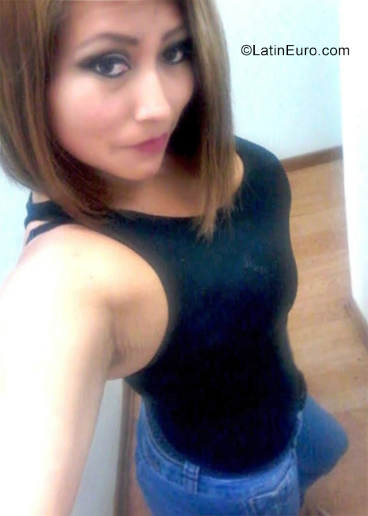 Date this hot Peru girl Cielo from Lima PE1688