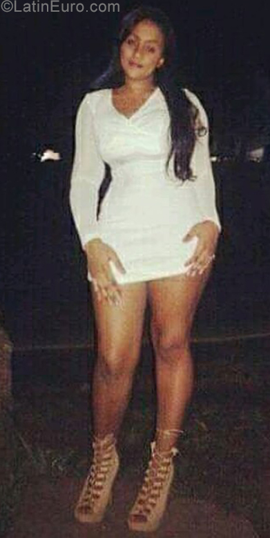 Date this tall Panama girl Thay from Panama PA1304