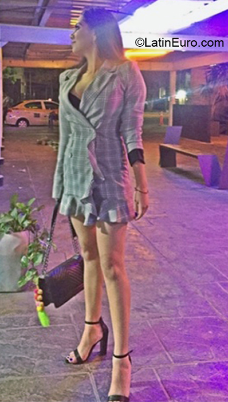 Date this sensual Mexico girl Mary from Monterrey Nl MX2325
