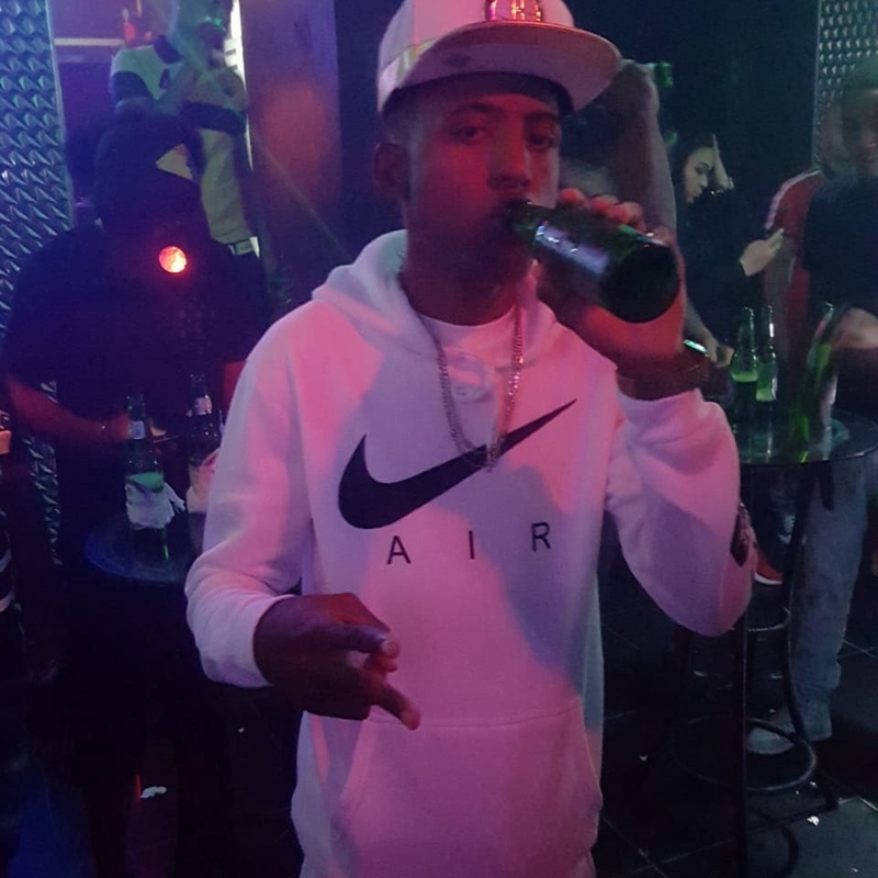 Date this voluptuous Dominican Republic man Yohan coats dis from Santo Domingo DO39615