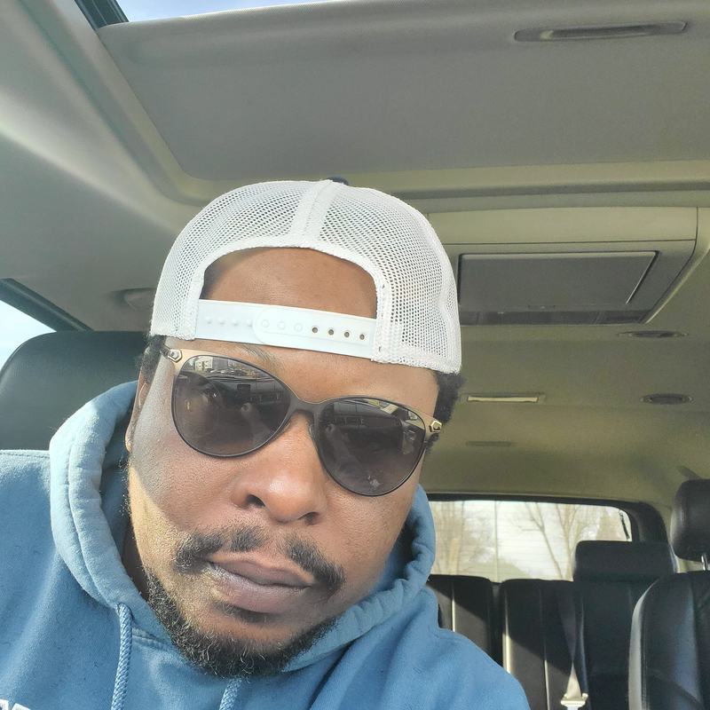 Date this hot United States man Aziatic from Williston US21243