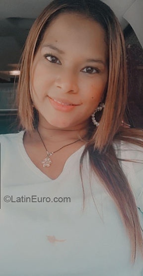 Date this fun Colombia girl Kelly from Cartagena CO30030