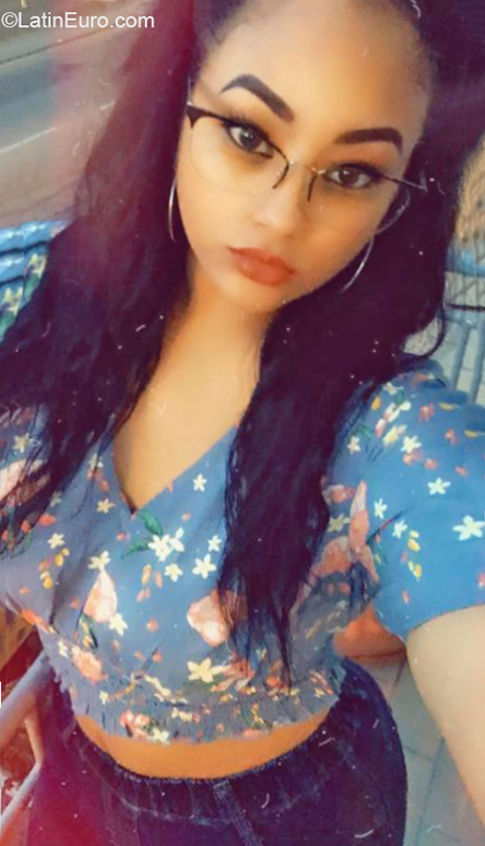 Date this sensual Italy girl Andy from Reggio Emilia IT346