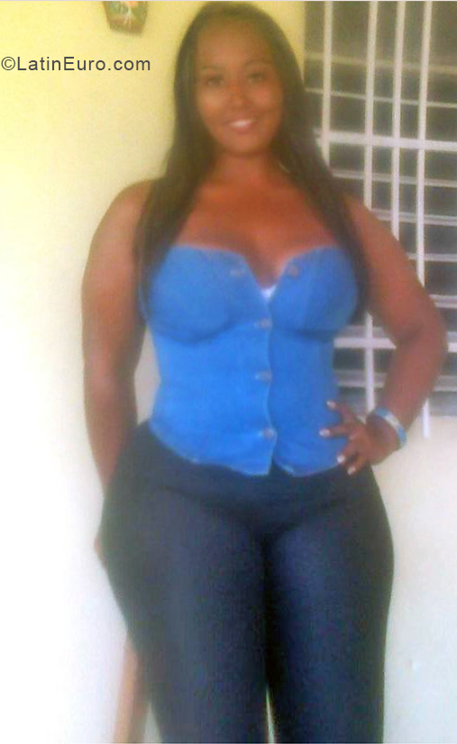 Date this lovely Venezuela girl Elianny from Caracas VE3925