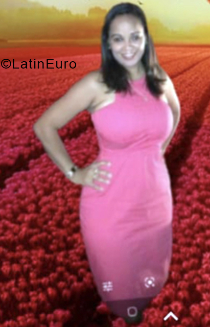 Date this beautiful United States girl Kaliente from Los Angeles US21305