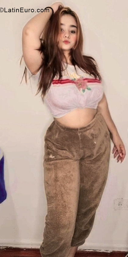 Date this sultry Chile girl Ceiymar from Santiago CL269